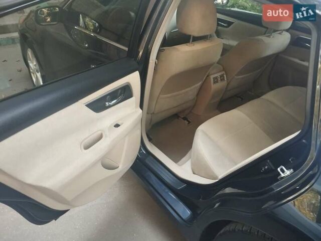 Синий Ниссан Альтима, объемом двигателя 2.49 л и пробегом 246 тыс. км за 8900 $, фото 14 на Automoto.ua
