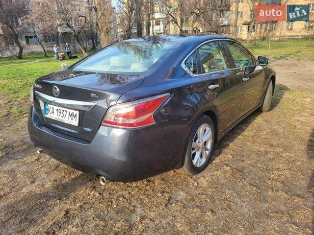Синій Ніссан Альтіма, об'ємом двигуна 2.5 л та пробігом 168 тис. км за 9900 $, фото 10 на Automoto.ua