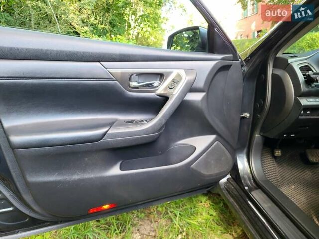 Синій Ніссан Альтіма, об'ємом двигуна 2.5 л та пробігом 153 тис. км за 8721 $, фото 15 на Automoto.ua