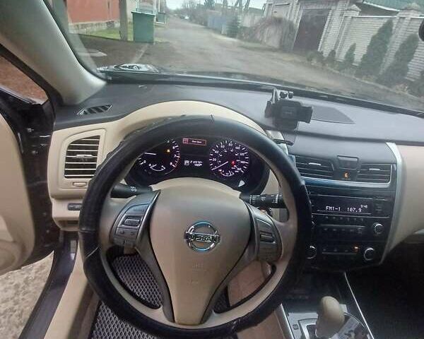 Синий Ниссан Альтима, объемом двигателя 2.5 л и пробегом 212 тыс. км за 10000 $, фото 1 на Automoto.ua