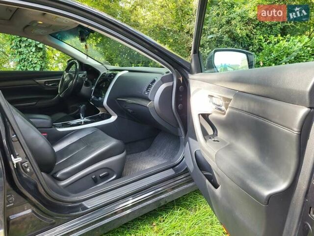 Синій Ніссан Альтіма, об'ємом двигуна 2.5 л та пробігом 153 тис. км за 8721 $, фото 22 на Automoto.ua