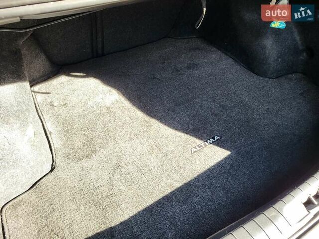 Синій Ніссан Альтіма, об'ємом двигуна 2.5 л та пробігом 153 тис. км за 8721 $, фото 11 на Automoto.ua