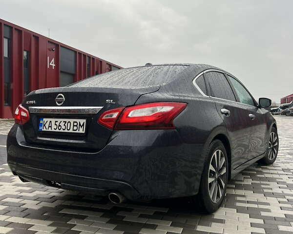 Синий Ниссан Альтима, объемом двигателя 2.49 л и пробегом 122 тыс. км за 12500 $, фото 6 на Automoto.ua