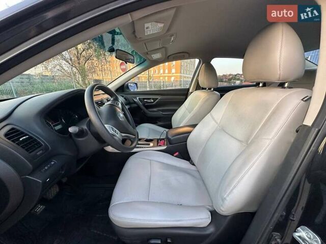 Синий Ниссан Альтима, объемом двигателя 2.5 л и пробегом 98 тыс. км за 9900 $, фото 15 на Automoto.ua