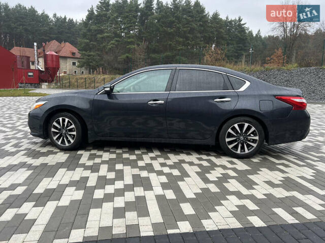 Синий Ниссан Альтима, объемом двигателя 2.49 л и пробегом 122 тыс. км за 12500 $, фото 9 на Automoto.ua