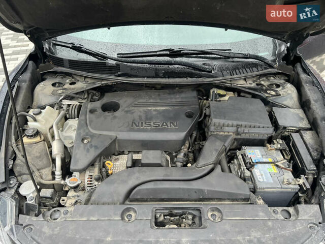 Синий Ниссан Альтима, объемом двигателя 2.49 л и пробегом 122 тыс. км за 12500 $, фото 24 на Automoto.ua