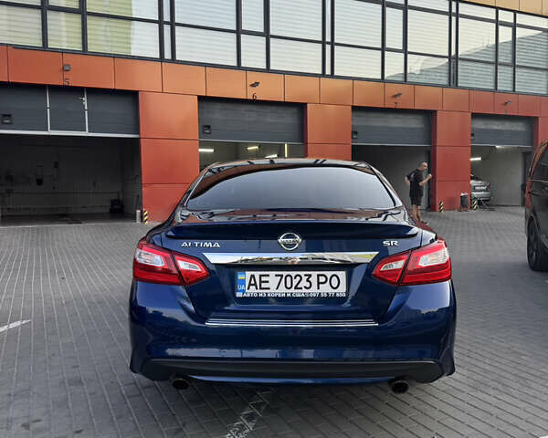 Синий Ниссан Альтима, объемом двигателя 2.49 л и пробегом 99 тыс. км за 11500 $, фото 2 на Automoto.ua