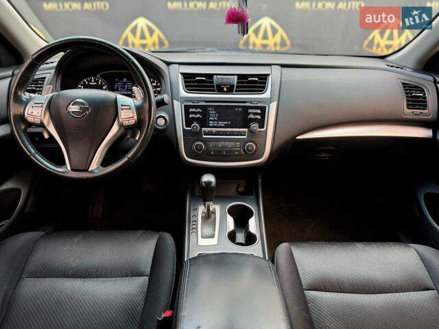 Синий Ниссан Альтима, объемом двигателя 2.49 л и пробегом 211 тыс. км за 10900 $, фото 20 на Automoto.ua