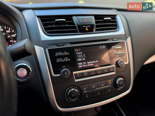 Синий Ниссан Альтима, объемом двигателя 2.49 л и пробегом 211 тыс. км за 10900 $, фото 28 на Automoto.ua