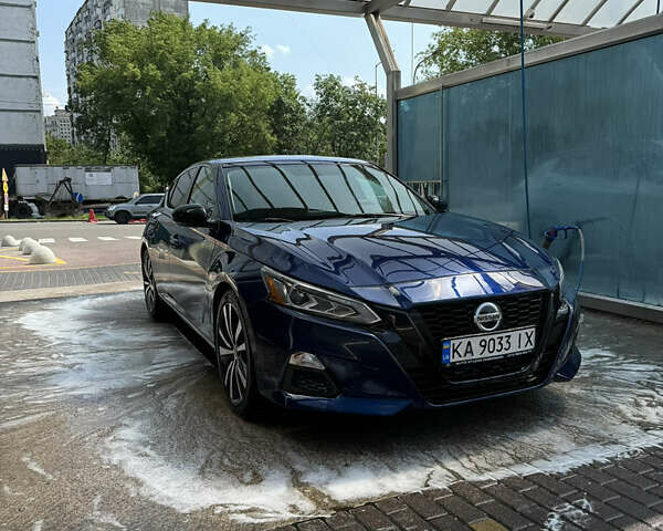 Синий Ниссан Альтима, объемом двигателя 2.49 л и пробегом 141 тыс. км за 15200 $, фото 5 на Automoto.ua