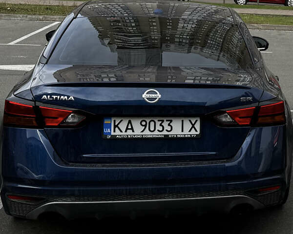 Синий Ниссан Альтима, объемом двигателя 2.49 л и пробегом 141 тыс. км за 15200 $, фото 4 на Automoto.ua