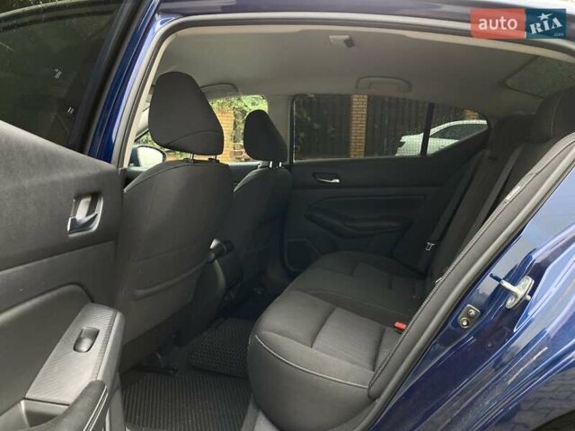 Синий Ниссан Альтима, объемом двигателя 2.49 л и пробегом 112 тыс. км за 15500 $, фото 9 на Automoto.ua