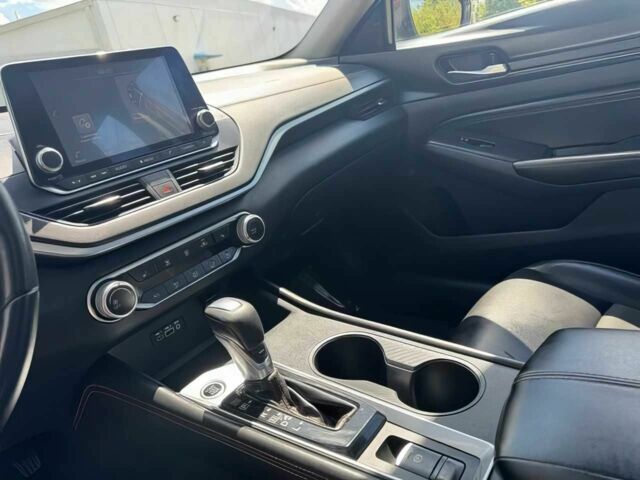 Помаранчевий Ніссан Альтіма, об'ємом двигуна 2.5 л та пробігом 40 тис. км за 8000 $, фото 12 на Automoto.ua