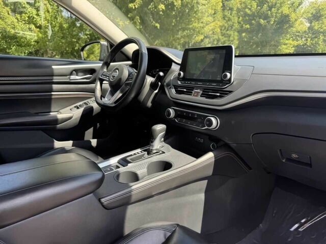 Помаранчевий Ніссан Альтіма, об'ємом двигуна 2.5 л та пробігом 40 тис. км за 8000 $, фото 9 на Automoto.ua