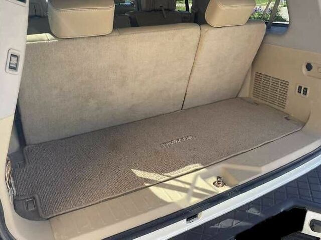 Белый Ниссан Армада, объемом двигателя 5.55 л и пробегом 245 тыс. км за 14500 $, фото 9 на Automoto.ua