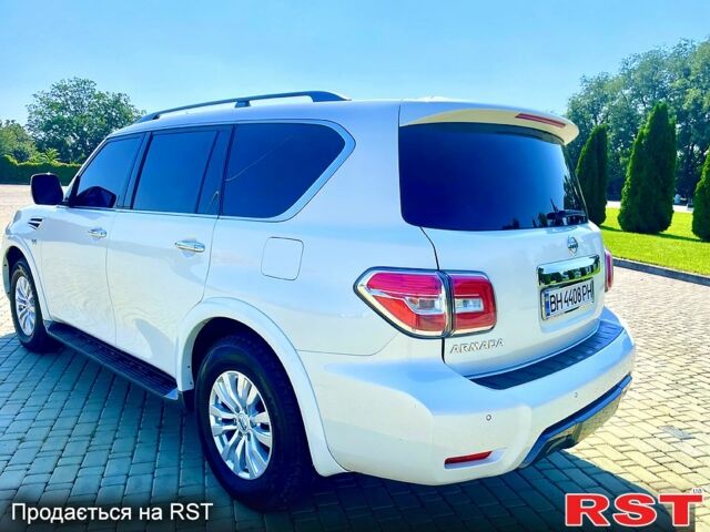 Белый Ниссан Армада, объемом двигателя 5.6 л и пробегом 0 тыс. км за 27500 $, фото 3 на Automoto.ua