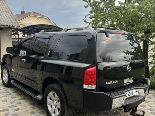 Черный Ниссан Армада, объемом двигателя 0 л и пробегом 244 тыс. км за 11000 $, фото 4 на Automoto.ua