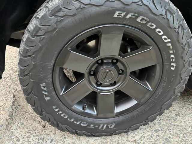 Ниссан Армада 2006 в Одессе на Automoto.ua Черный Ниссан Армада, объемом двигателя 5.6 л и пробегом 240 тыс. км за 13000 $, фото 18 на Automoto.ua