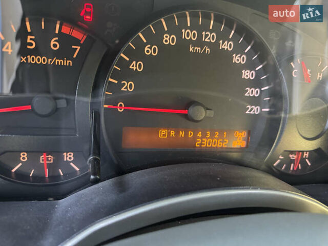 Чорний Ніссан Armada, об'ємом двигуна 0 л та пробігом 230 тис. км за 12500 $, фото 8 на Automoto.ua