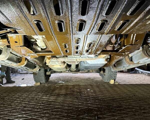 Черный Ниссан Армада, объемом двигателя 5.6 л и пробегом 267 тыс. км за 10999 $, фото 83 на Automoto.ua