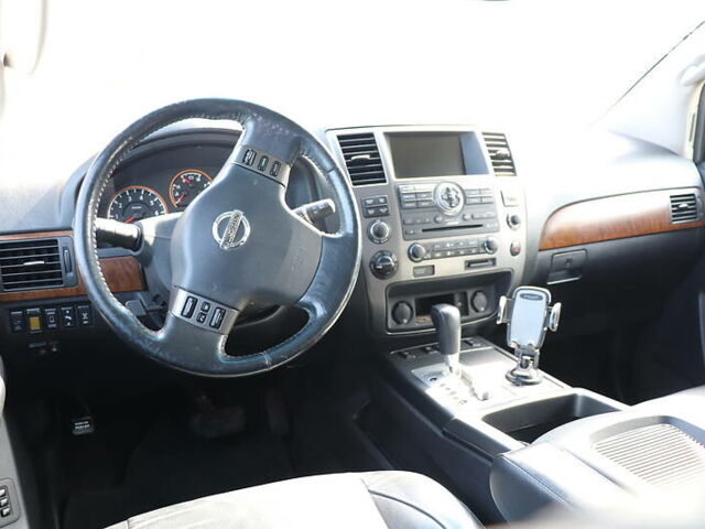 Черный Ниссан Армада, объемом двигателя 5.56 л и пробегом 191 тыс. км за 14999 $, фото 13 на Automoto.ua