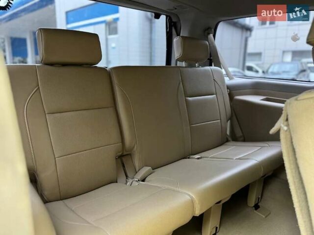 Черный Ниссан Армада, объемом двигателя 5.55 л и пробегом 180 тыс. км за 10900 $, фото 20 на Automoto.ua