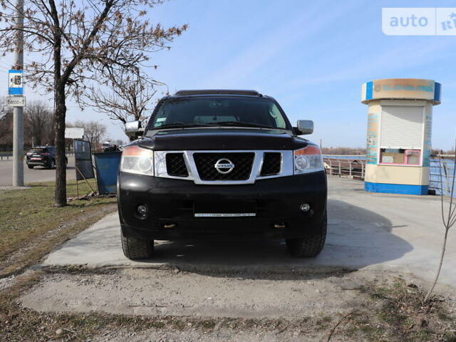 Черный Ниссан Армада, объемом двигателя 5.56 л и пробегом 191 тыс. км за 14999 $, фото 1 на Automoto.ua