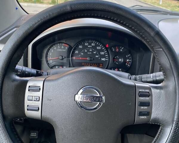 Ниссан Армада, объемом двигателя 5.6 л и пробегом 280 тыс. км за 11200 $, фото 12 на Automoto.ua