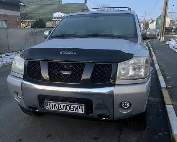 Серый Ниссан Армада, объемом двигателя 5.6 л и пробегом 321 тыс. км за 12500 $, фото 13 на Automoto.ua