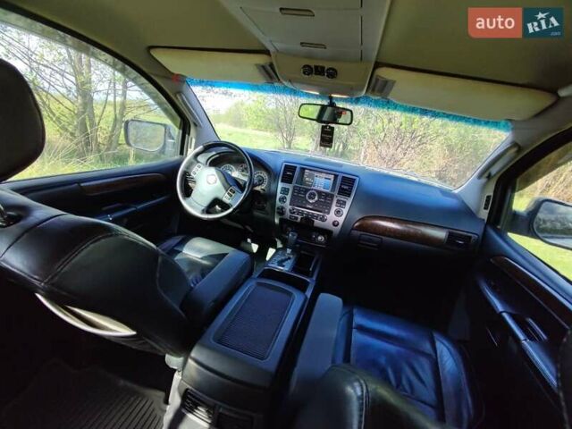 Серый Ниссан Армада, объемом двигателя 5.6 л и пробегом 179 тыс. км за 13900 $, фото 5 на Automoto.ua