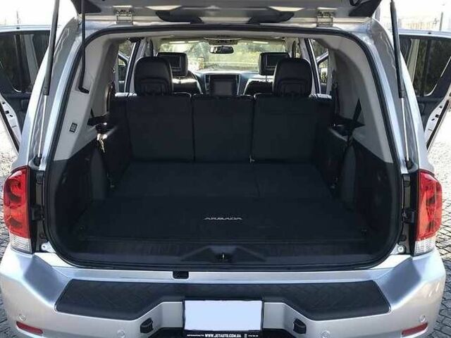 Ниссан Армада 2014 в Одессе на Automoto.ua Серый Ниссан Армада, объемом двигателя 5.6 л и пробегом 232 тыс. км за 15500 $, фото 4 на Automoto.ua