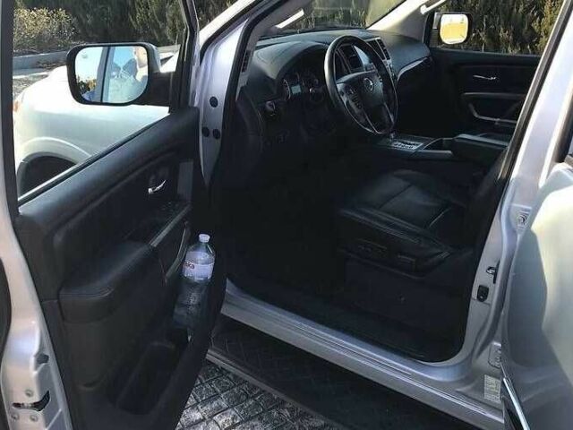 Ниссан Армада 2014 в Одессе на Automoto.ua Серый Ниссан Армада, объемом двигателя 5.6 л и пробегом 232 тыс. км за 15500 $, фото 6 на Automoto.ua