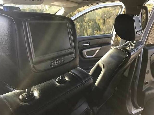 Ниссан Армада 2014 в Одессе на Automoto.ua Серый Ниссан Армада, объемом двигателя 5.6 л и пробегом 232 тыс. км за 15500 $, фото 13 на Automoto.ua