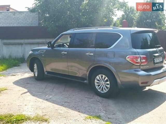 Серый Ниссан Армада, объемом двигателя 5.6 л и пробегом 174 тыс. км за 18550 $, фото 6 на Automoto.ua