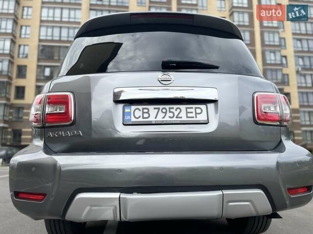 Серый Ниссан Армада, объемом двигателя 5.55 л и пробегом 170 тыс. км за 18500 $, фото 28 на Automoto.ua