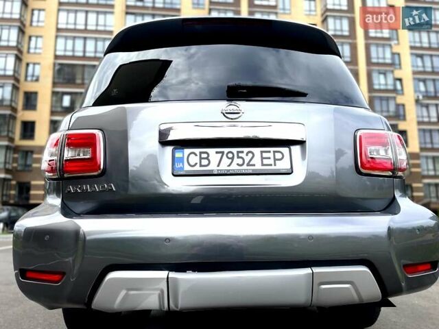 Серый Ниссан Армада, объемом двигателя 5.55 л и пробегом 170 тыс. км за 18000 $, фото 28 на Automoto.ua