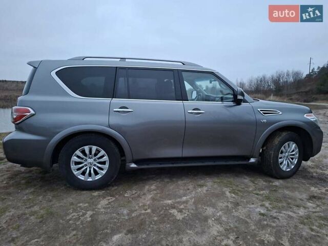 Серый Ниссан Армада, объемом двигателя 5.55 л и пробегом 179 тыс. км за 28500 $, фото 4 на Automoto.ua