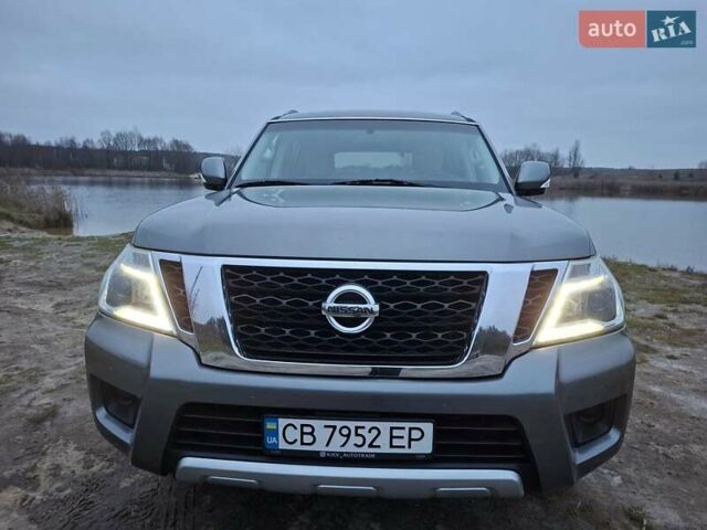 Серый Ниссан Армада, объемом двигателя 5.55 л и пробегом 179 тыс. км за 28500 $, фото 2 на Automoto.ua