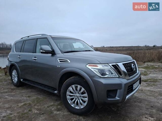 Серый Ниссан Армада, объемом двигателя 5.55 л и пробегом 179 тыс. км за 28500 $, фото 1 на Automoto.ua