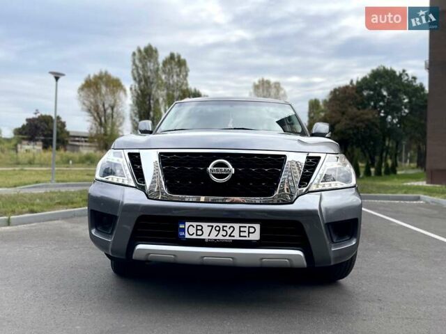 Серый Ниссан Армада, объемом двигателя 5.55 л и пробегом 170 тыс. км за 18000 $, фото 33 на Automoto.ua