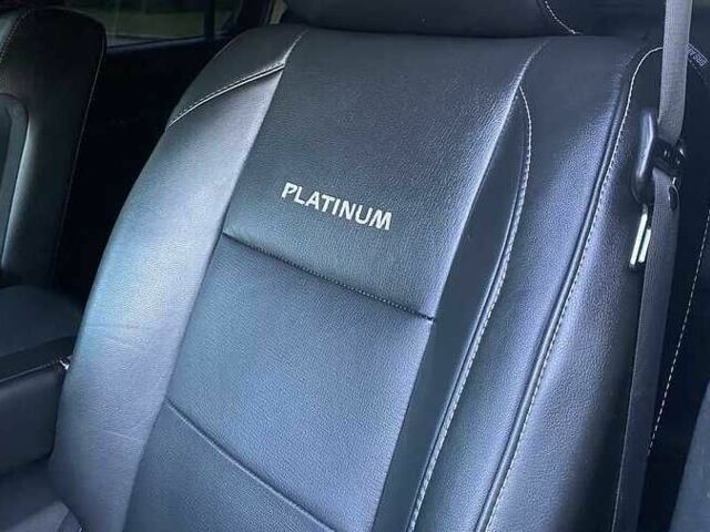 Синий Ниссан Армада, объемом двигателя 5.55 л и пробегом 126 тыс. км за 310 $, фото 15 на Automoto.ua