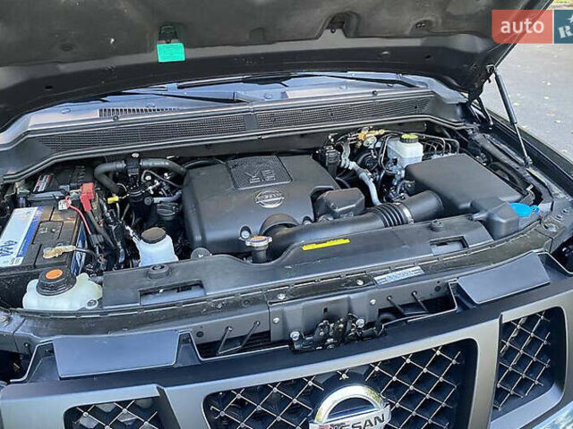 Синій Ніссан Armada, об'ємом двигуна 5.55 л та пробігом 126 тис. км за 15000 $, фото 20 на Automoto.ua