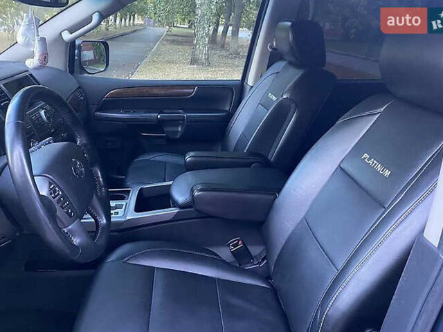 Синій Ніссан Armada, об'ємом двигуна 5.55 л та пробігом 126 тис. км за 15000 $, фото 8 на Automoto.ua