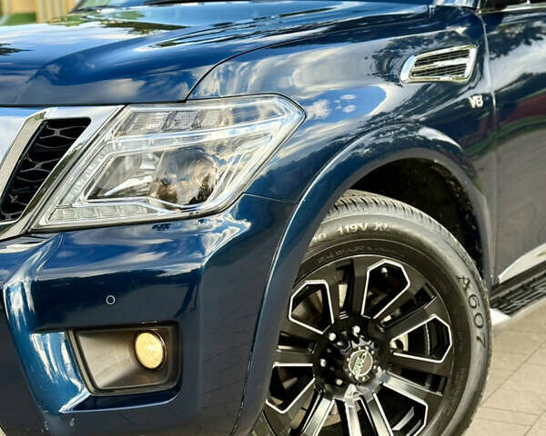 Синий Ниссан Армада, объемом двигателя 5.6 л и пробегом 85 тыс. км за 35500 $, фото 6 на Automoto.ua