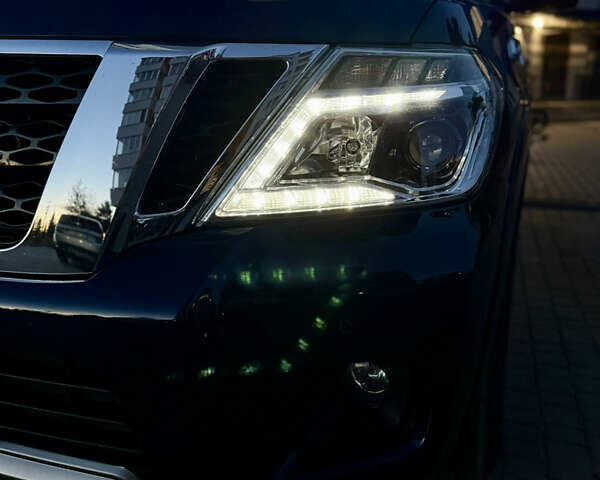 Синий Ниссан Армада, объемом двигателя 5.6 л и пробегом 85 тыс. км за 35500 $, фото 35 на Automoto.ua