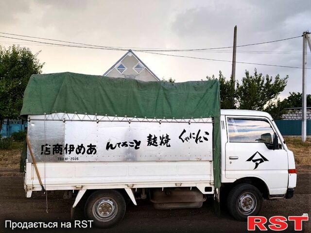 Белый Ниссан Атлас, объемом двигателя 2.3 л и пробегом 146 тыс. км за 3600 $, фото 3 на Automoto.ua