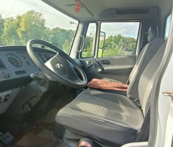 Ниссан Атлеон, объемом двигателя 0 л и пробегом 0 тыс. км за 8900 $, фото 4 на Automoto.ua