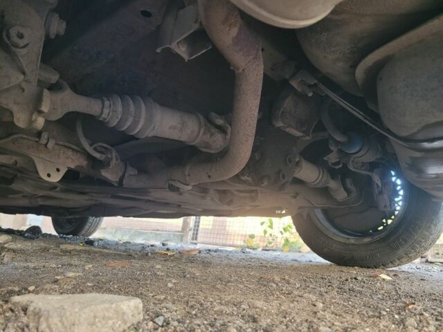 Белый Ниссан Блюберд, объемом двигателя 2 л и пробегом 300 тыс. км за 650 $, фото 4 на Automoto.ua