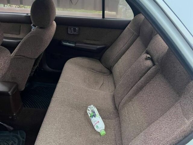 Белый Ниссан Блюберд, объемом двигателя 1.6 л и пробегом 3 тыс. км за 1400 $, фото 6 на Automoto.ua