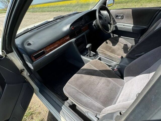 Белый Ниссан Блюберд, объемом двигателя 1.8 л и пробегом 210 тыс. км за 2000 $, фото 13 на Automoto.ua